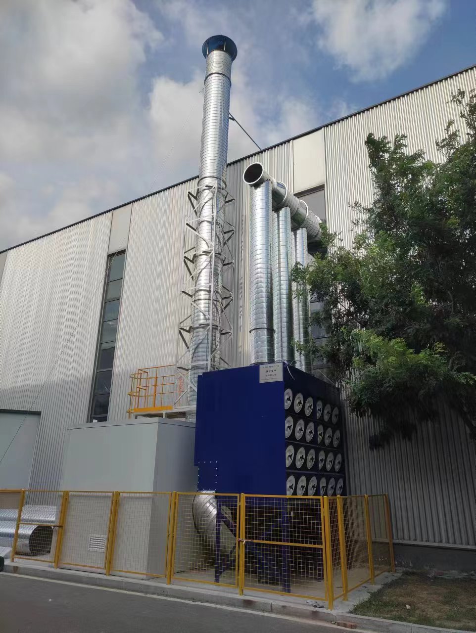 沈阳汽车零部件中央除尘器.jpg